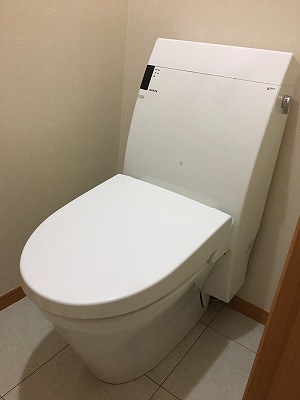 トイレタンク修理前