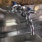台所蛇口分岐栓水漏れ修理　埼玉県狭山市　K様邸